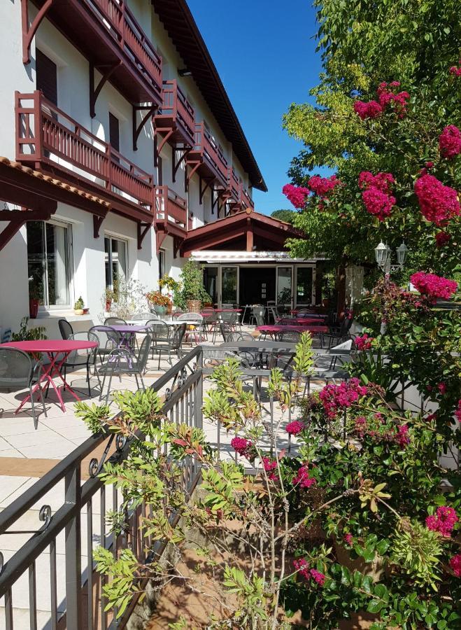 Hotel Pyrenees Atlantique Saint-Pee-sur-Nivelle Bagian luar foto