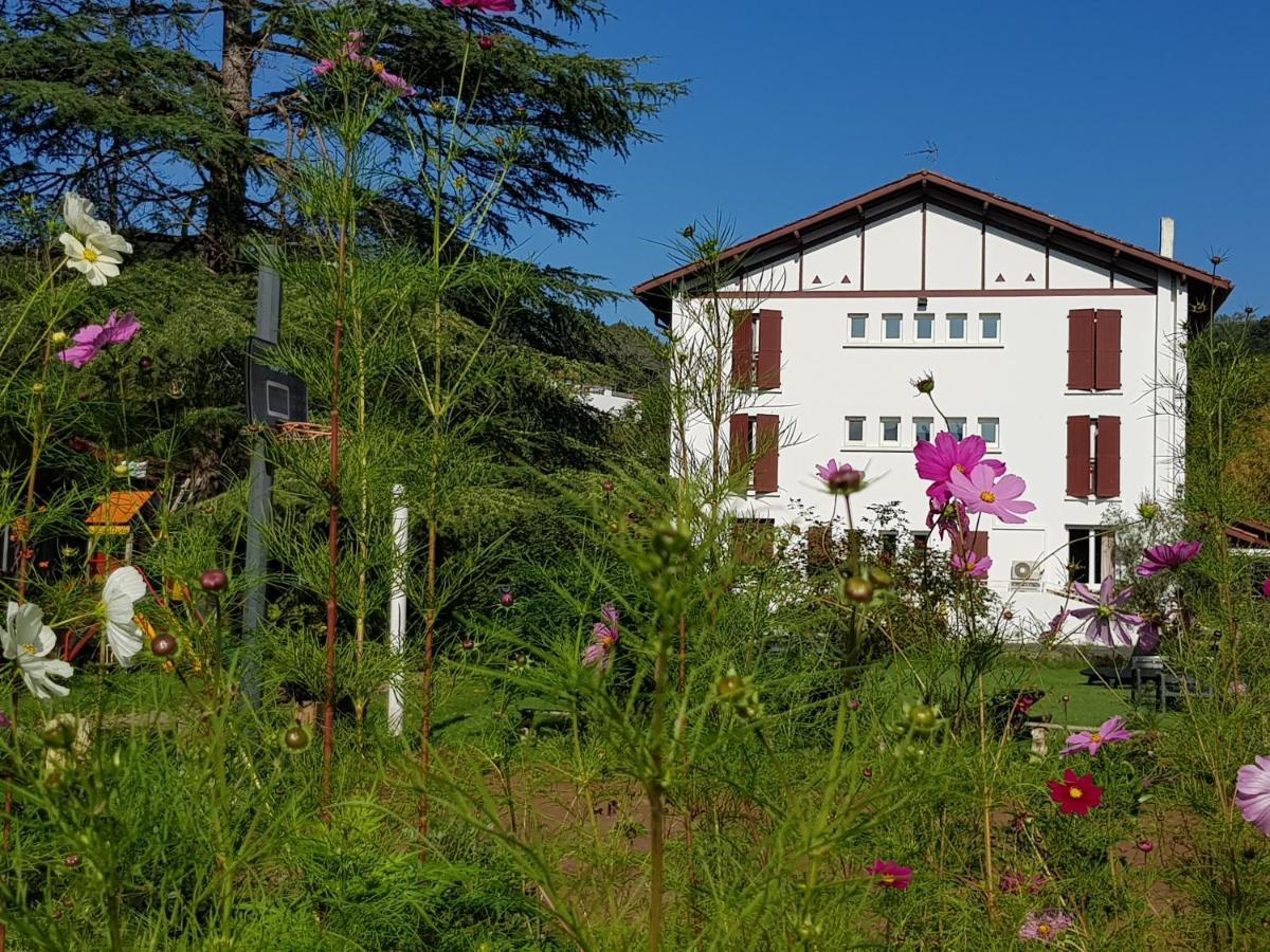 Hotel Pyrenees Atlantique Saint-Pee-sur-Nivelle Bagian luar foto